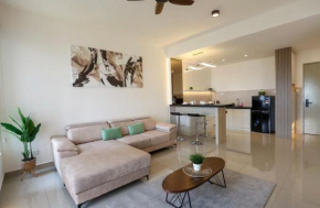 NEW! Bali Residences - Luxury 1BR l WiFi l Water Park l 4-10 Pax